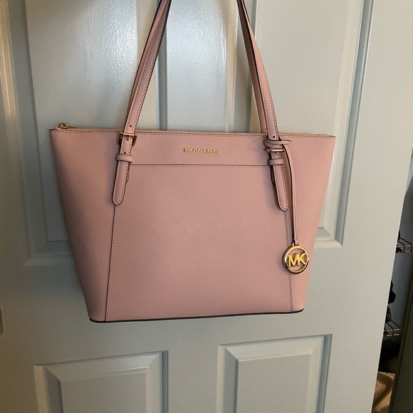 Michael Kors Handbags - Michael Kors bag BNWT